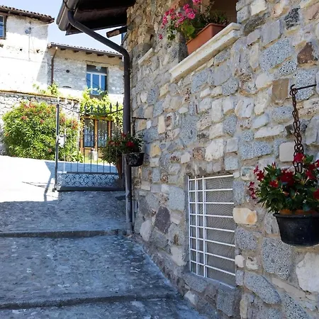 Casa Rita 3 In Vesio