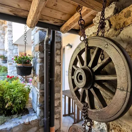 Apartment Casa Rita 3 In Vesio Tremosine