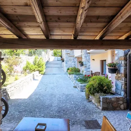Apartment Casa Rita 3 In Vesio Tremosine